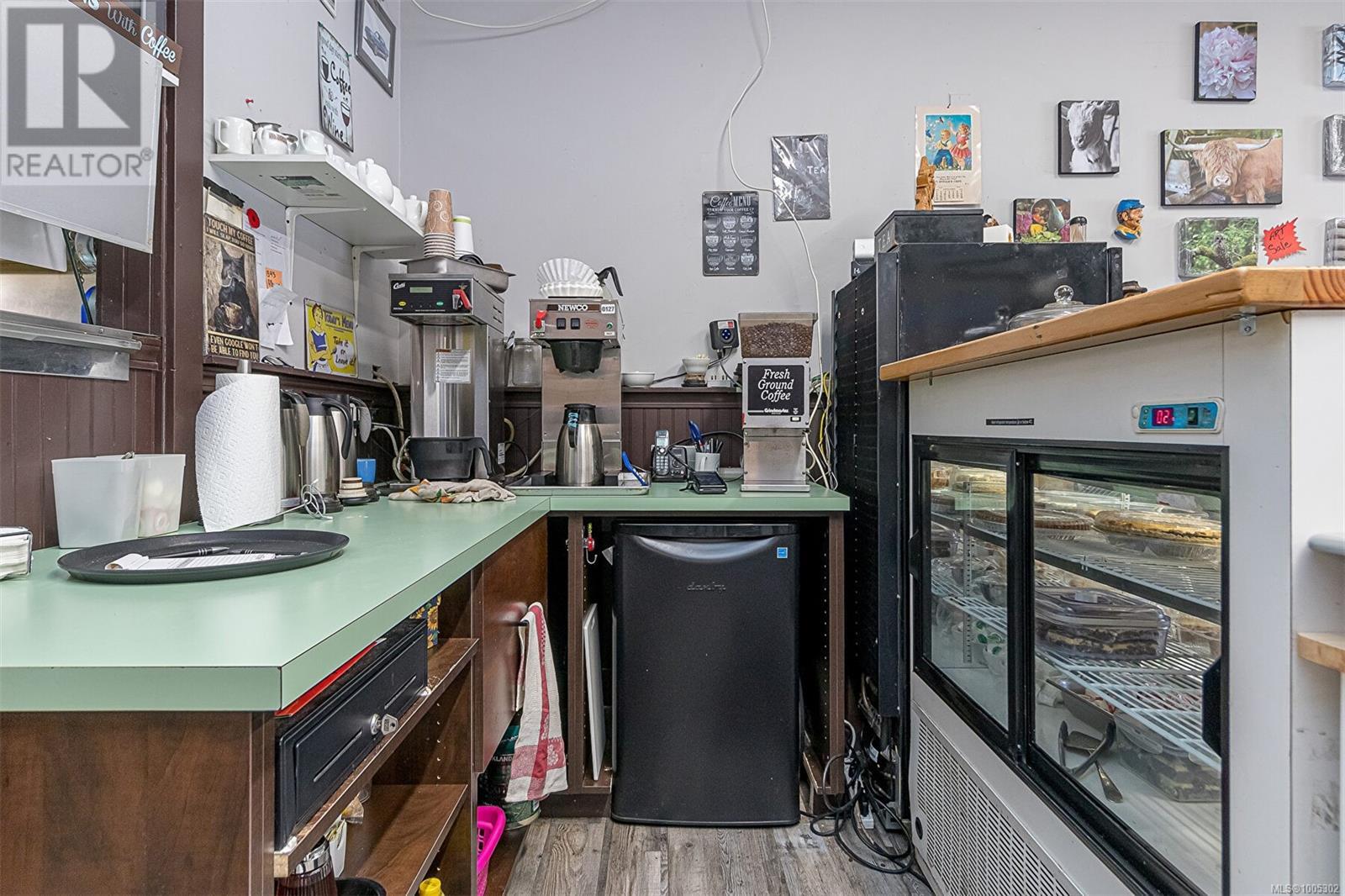 3 1343 Alberni Hwy Property Photo 19