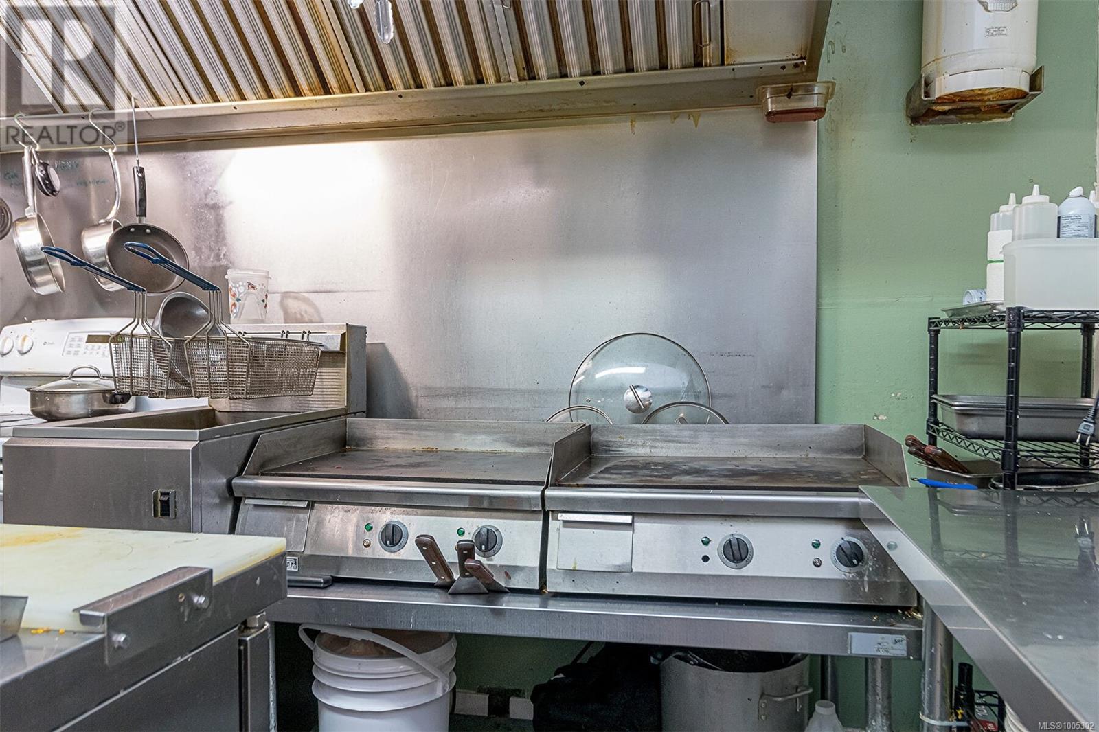 3 1343 Alberni Hwy Property Photo 21