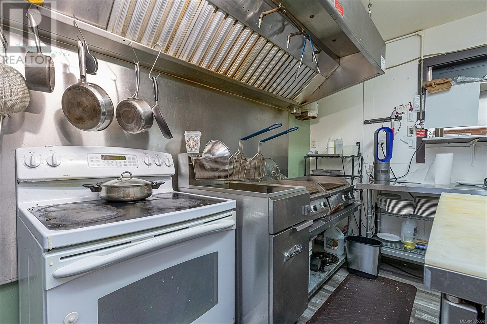 3 1343 Alberni Hwy Property Photo 22