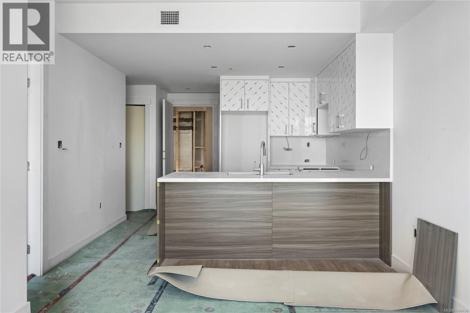 6320 Sentinal Drive #206 Property Photo 3