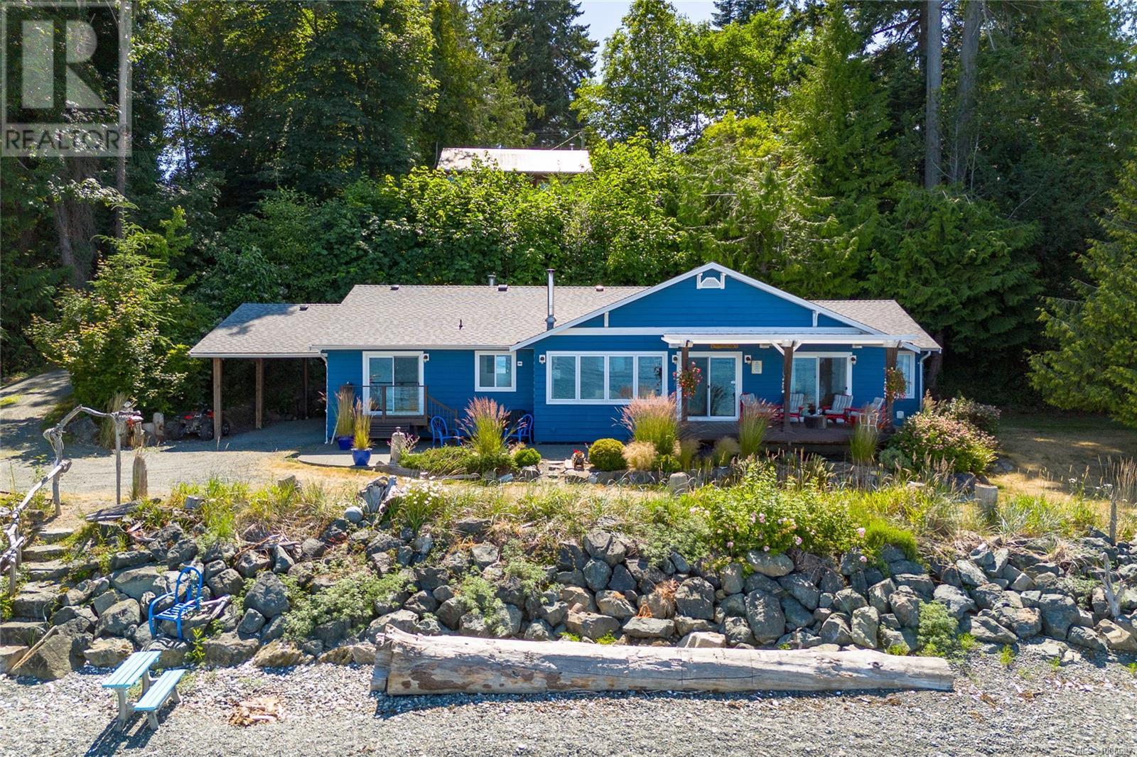 6655 Island Hwy W Property Photo 1