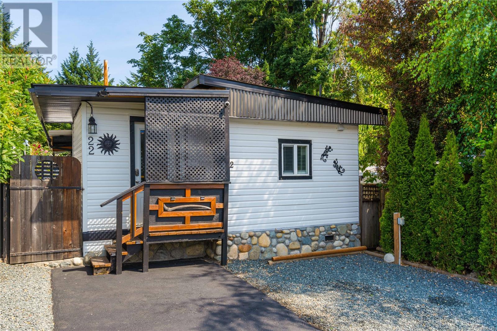 22 1226 Lawlor Rd Property Photo 1