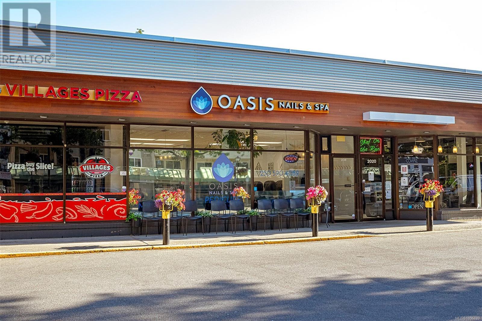 2018 Oak Bay Ave Property Photo 1