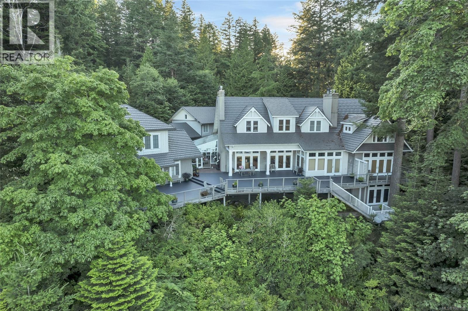 1790 Hyacinthe Bay Rd