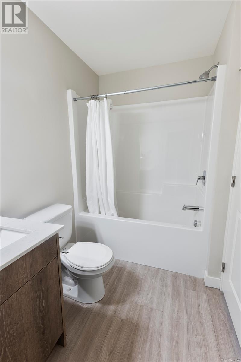 301 100 Presley Pl Property Photo 17