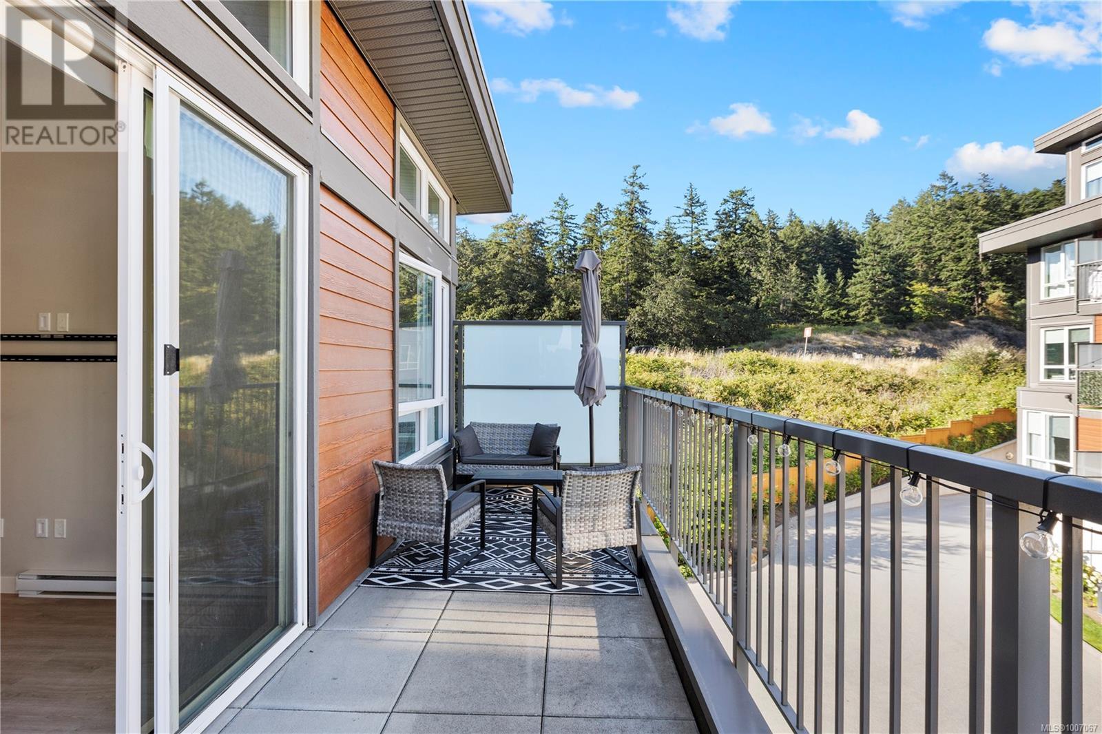 301 100 Presley Pl Property Photo 19