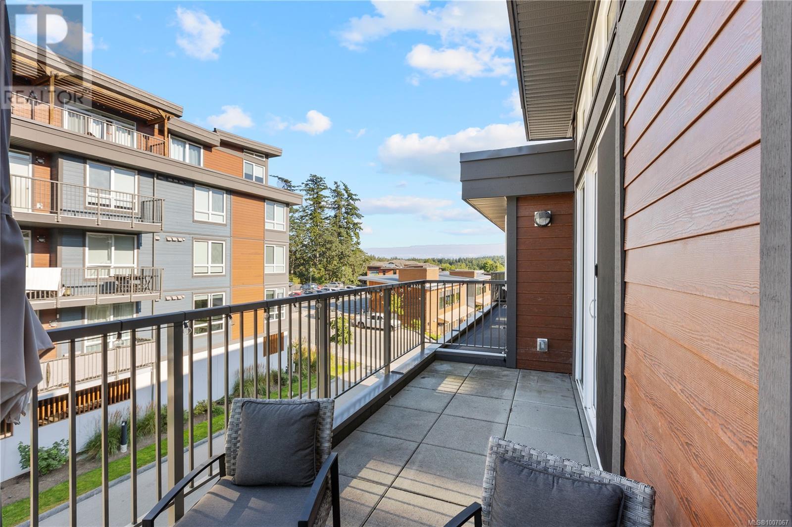 301 100 Presley Pl Property Photo 20