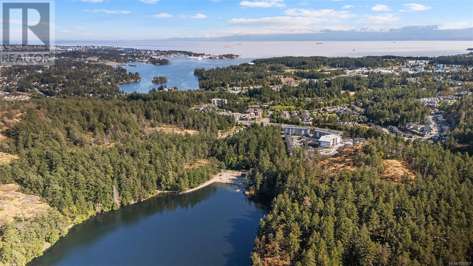 301 100 Presley Pl Property Photo 22