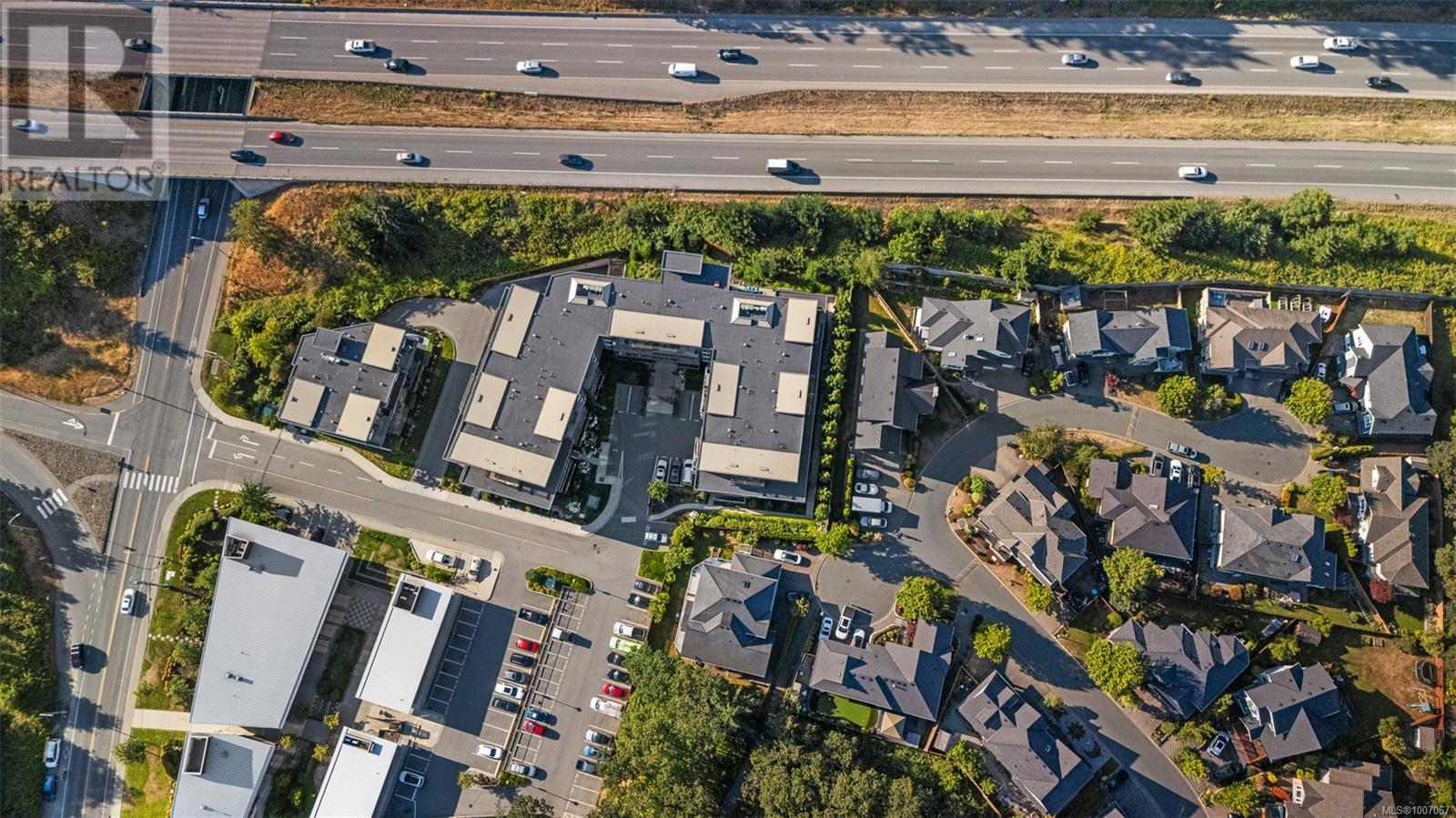 301 100 Presley Pl Property Photo 23