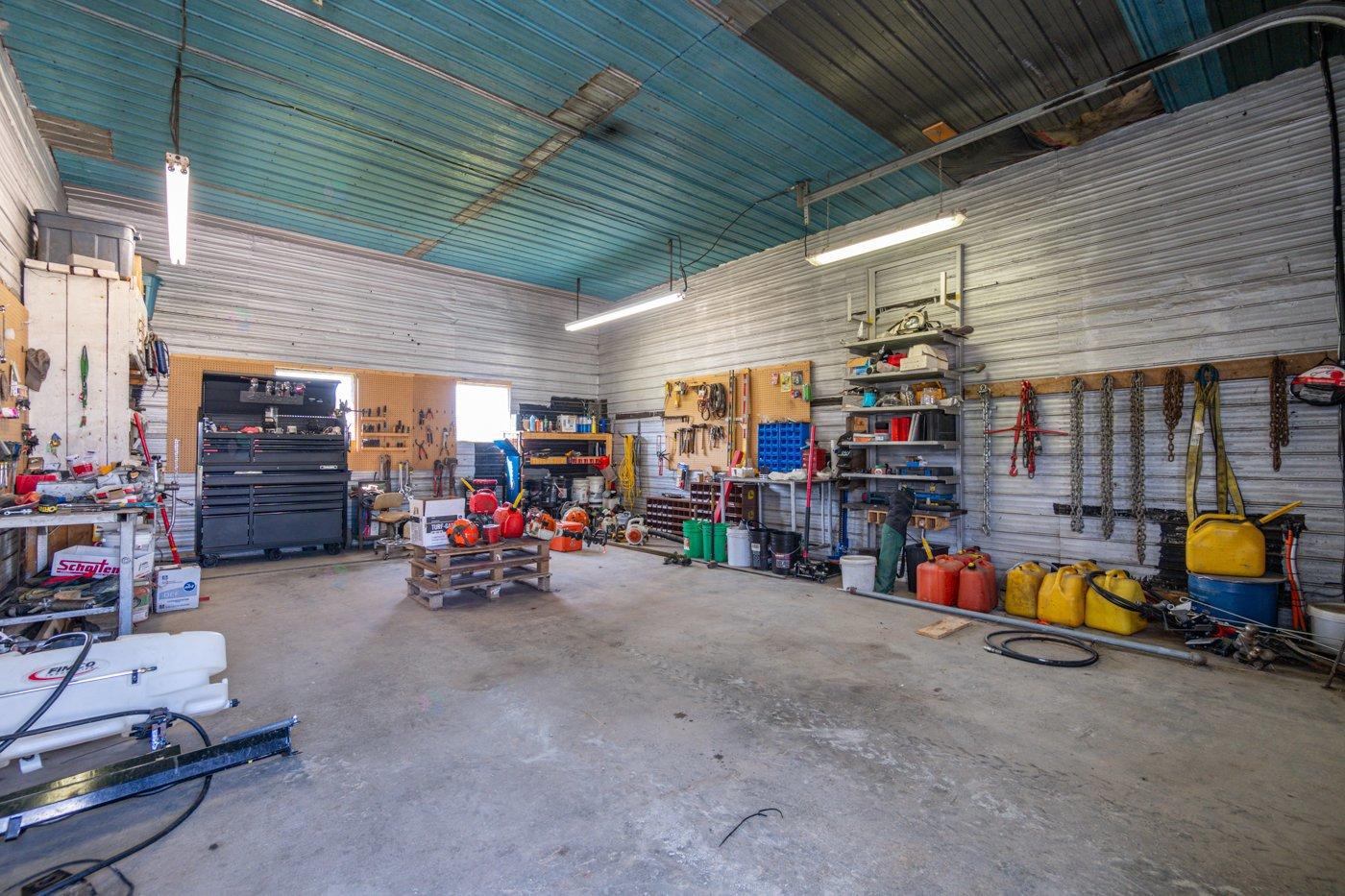 5771 Ch. De Ste-catherine Property Photo 35
