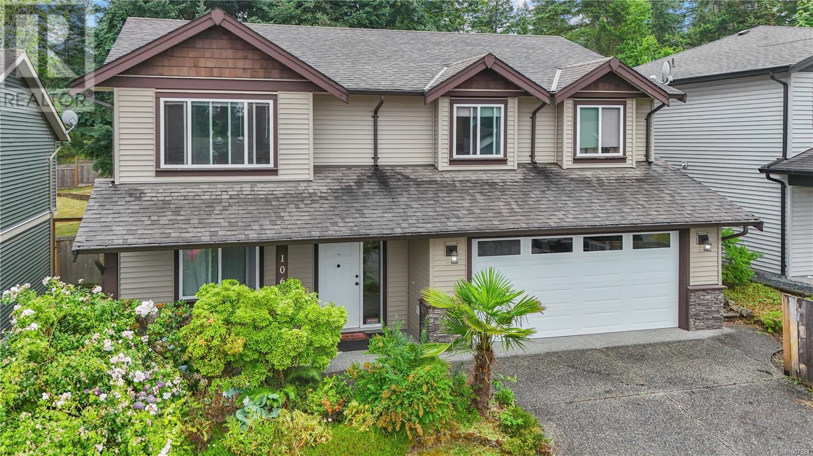 1069 Southwood Dr Property Photo 1