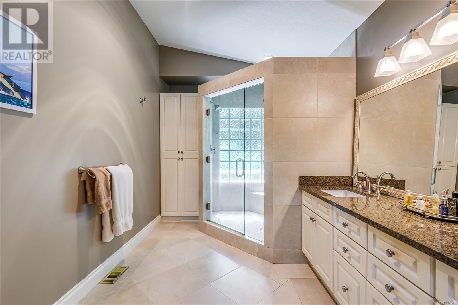 1185 Merecroft Road Property Photo 26