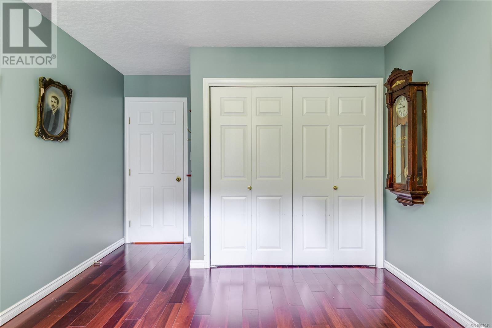 1185 Merecroft Road Property Photo 29