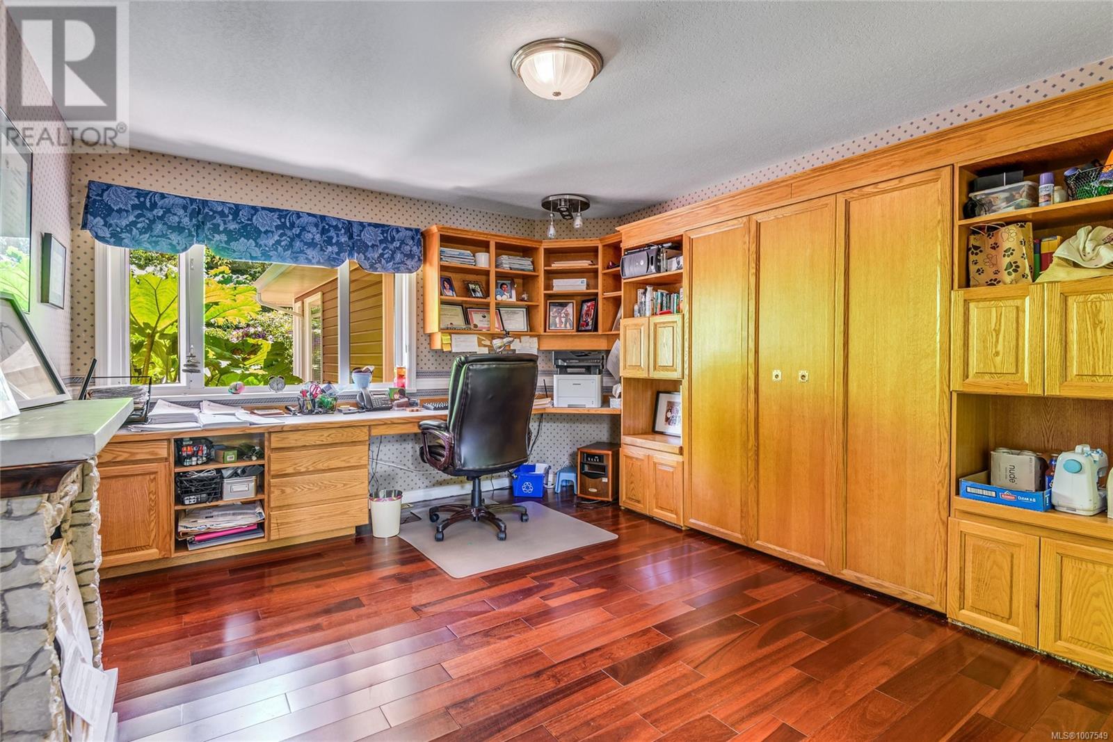 1185 Merecroft Road Property Photo 36