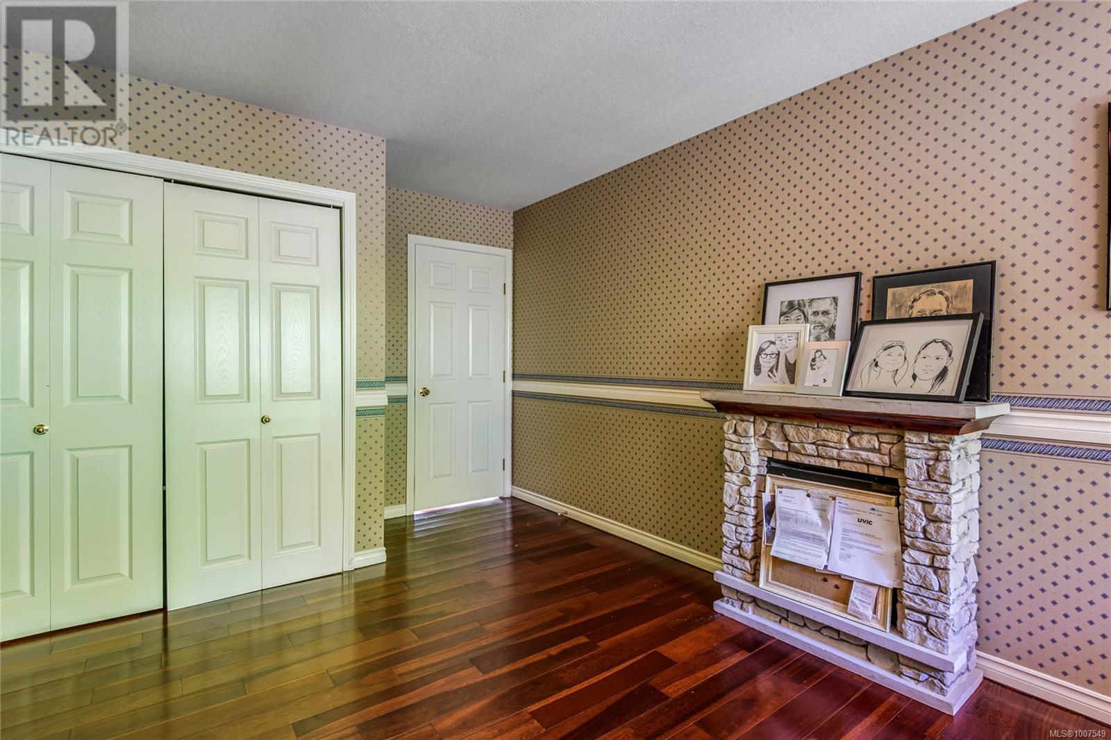 1185 Merecroft Road Property Photo 37