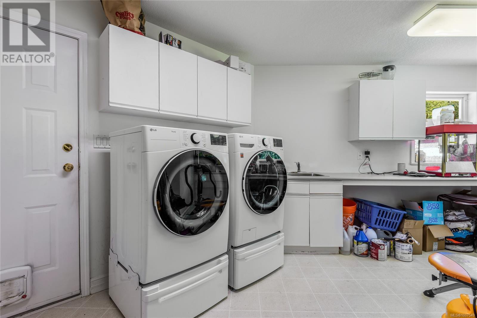 1185 Merecroft Road Property Photo 38