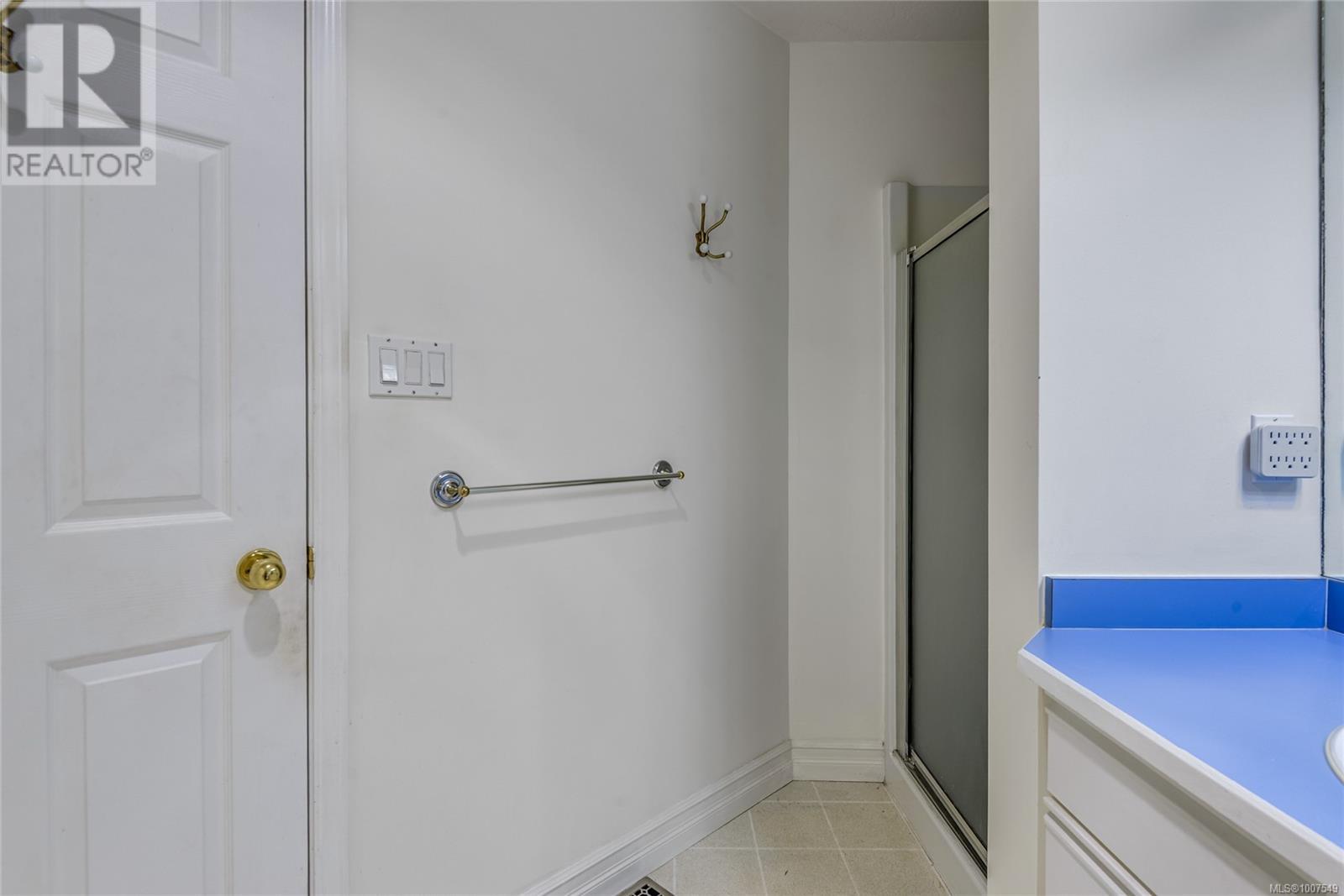 1185 Merecroft Road Property Photo 41