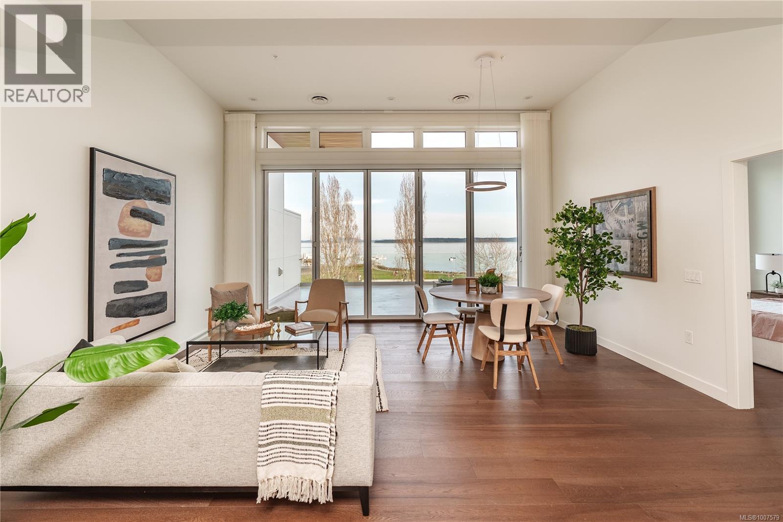 9570 Fifth Street #403 Property Photo 2