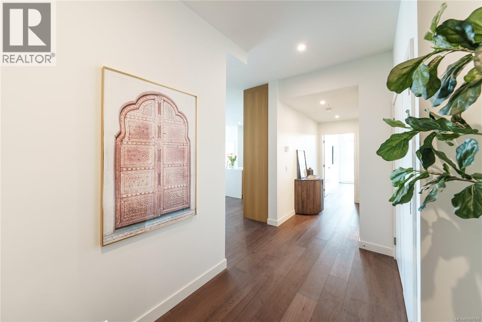 9570 Fifth Street #403 Property Photo 11