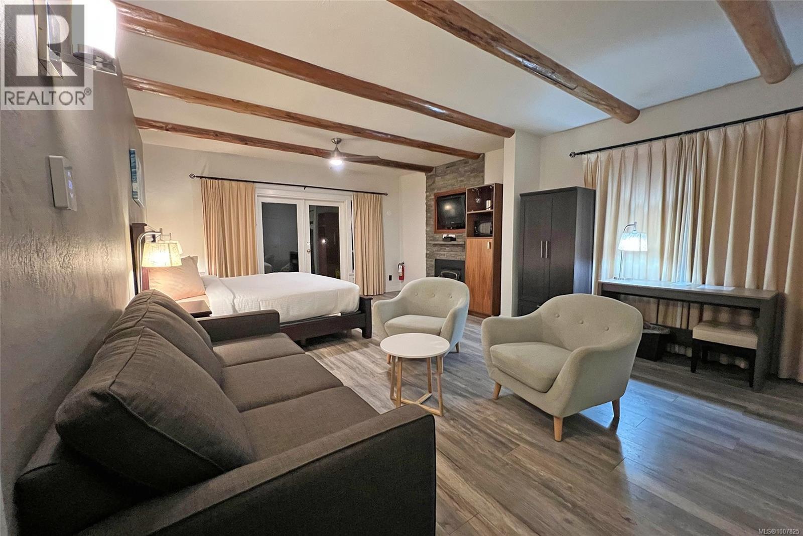 134 Madrona Drive #5 D1 Property Photo 3