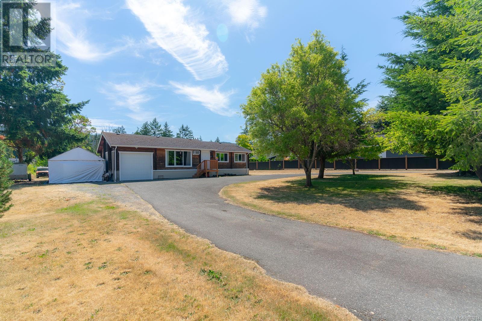 7425 Lantzville Rd Property Photo 4
