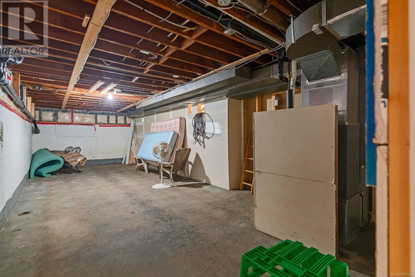 7425 Lantzville Rd Property Photo 18