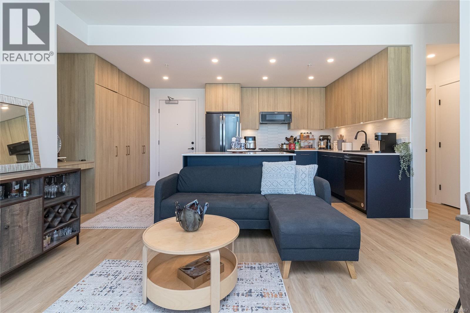 536 920 Reunion Ave Property Photo 10