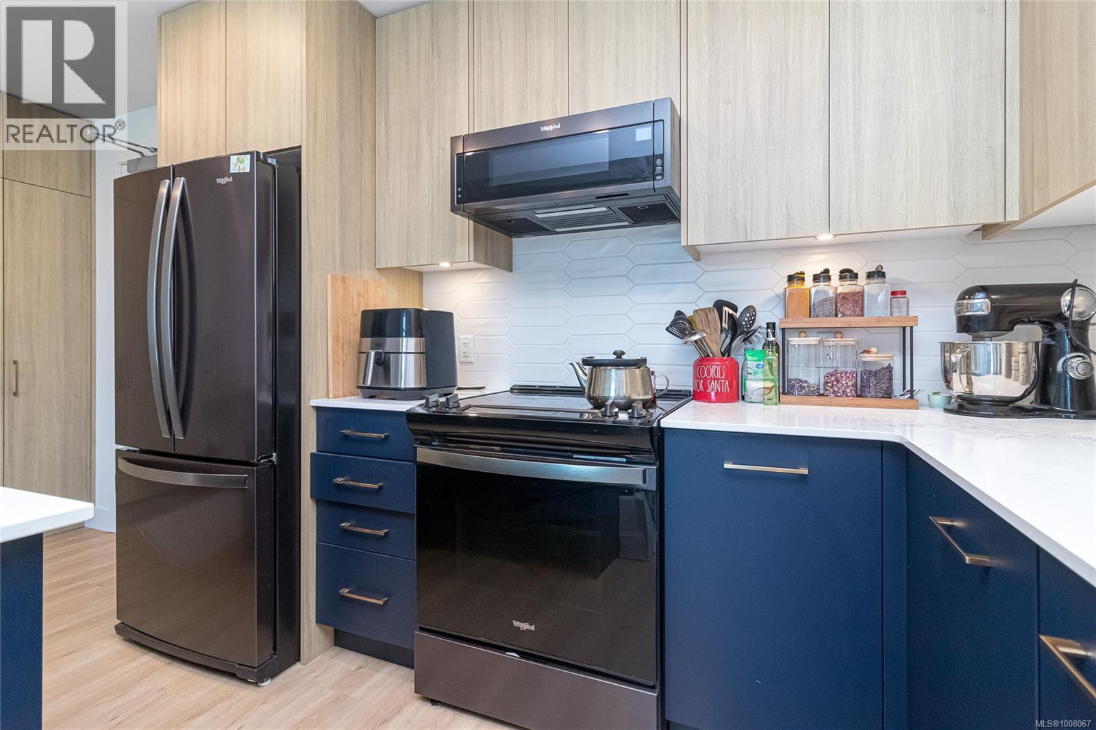 536 920 Reunion Ave Property Photo 13