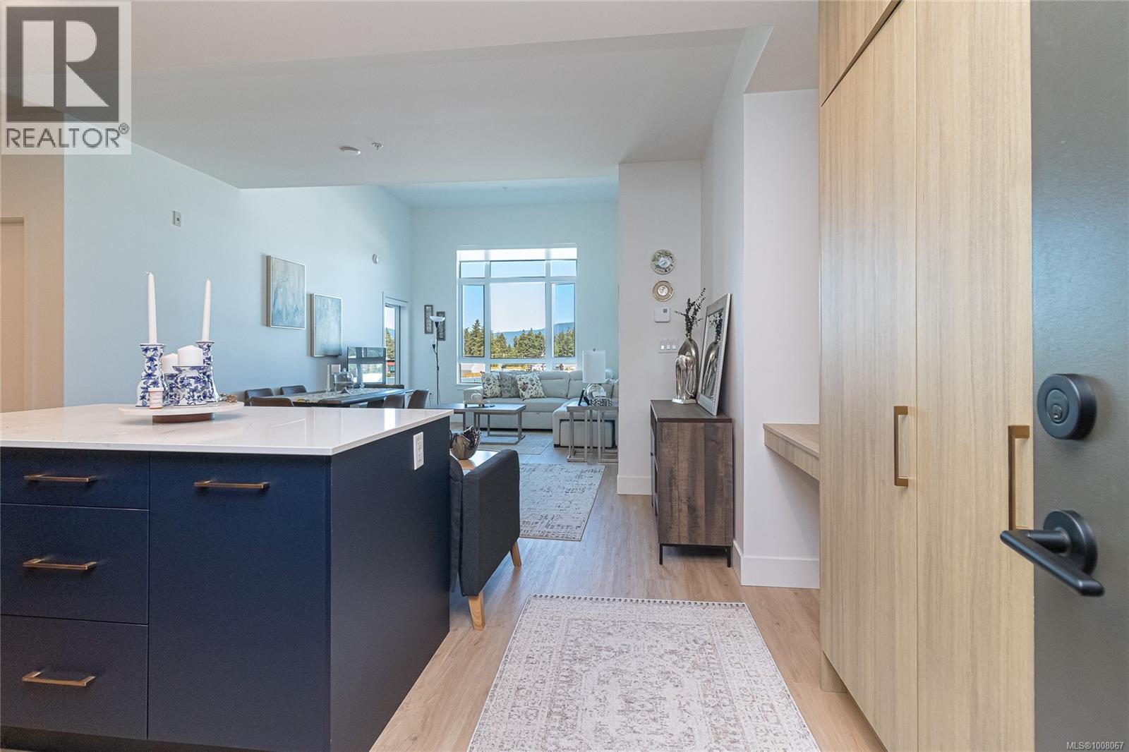 536 920 Reunion Ave Property Photo 14