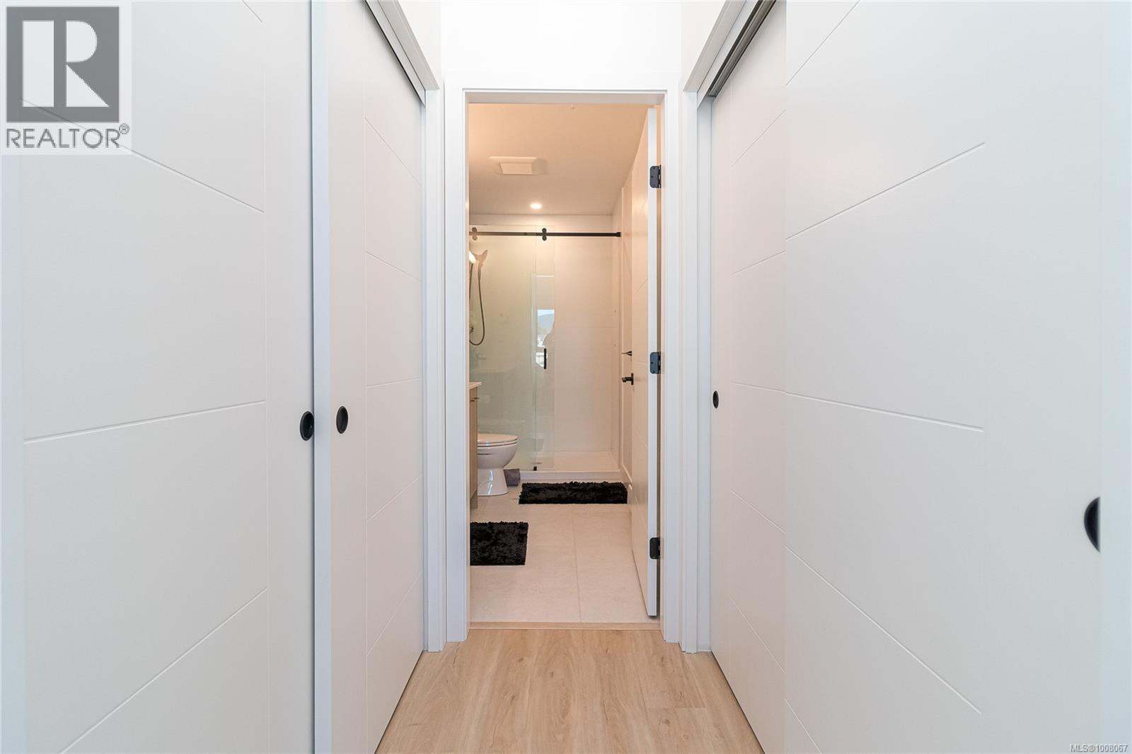 536 920 Reunion Ave Property Photo 18