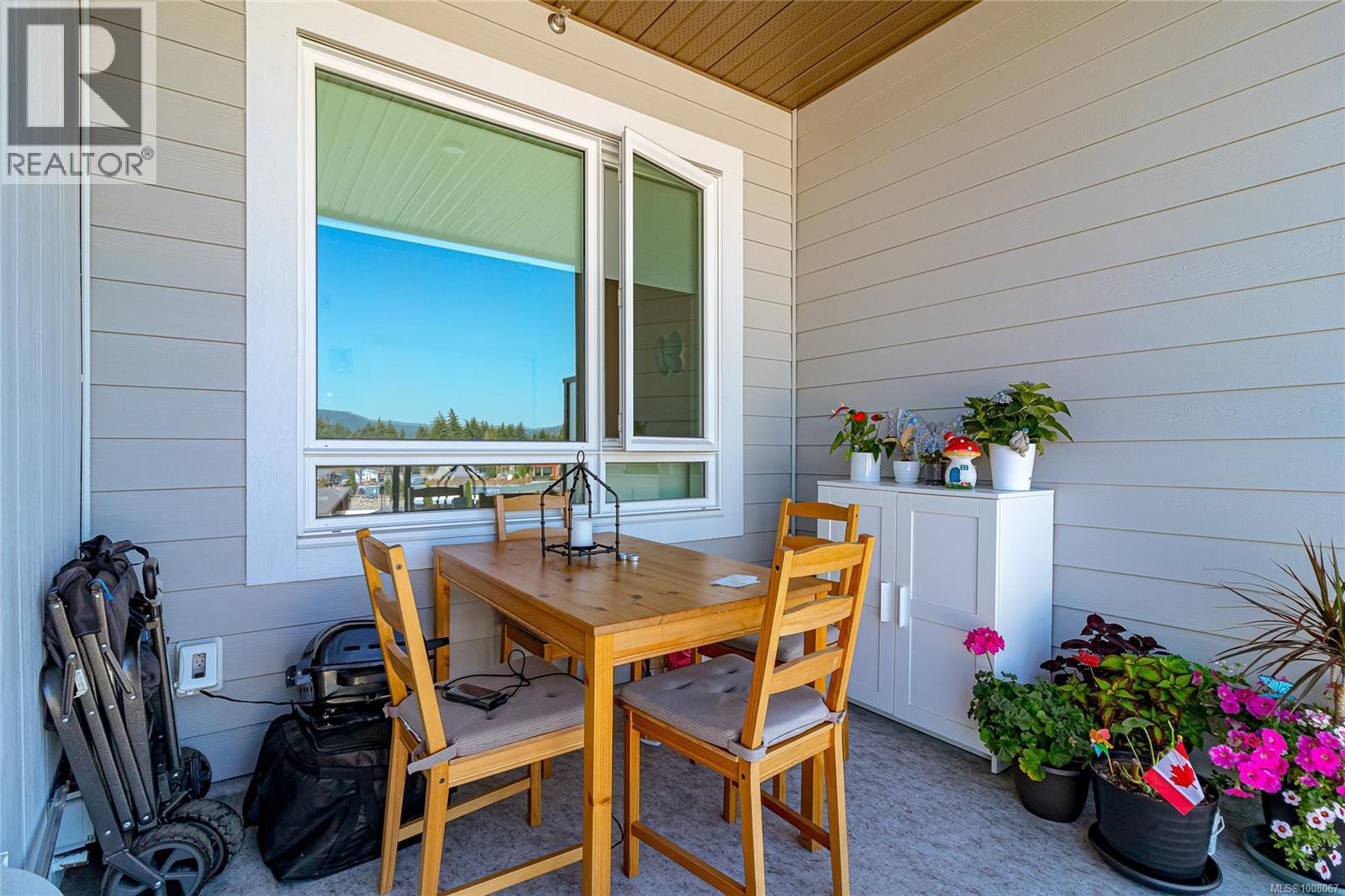 536 920 Reunion Ave Property Photo 24