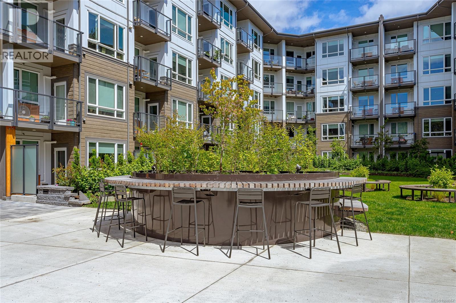 536 920 Reunion Ave Property Photo 33