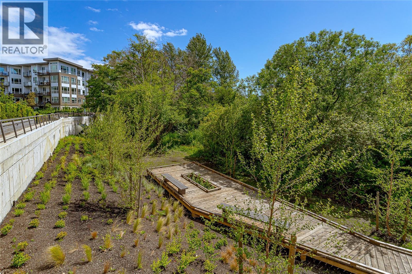 536 920 Reunion Ave Property Photo 34