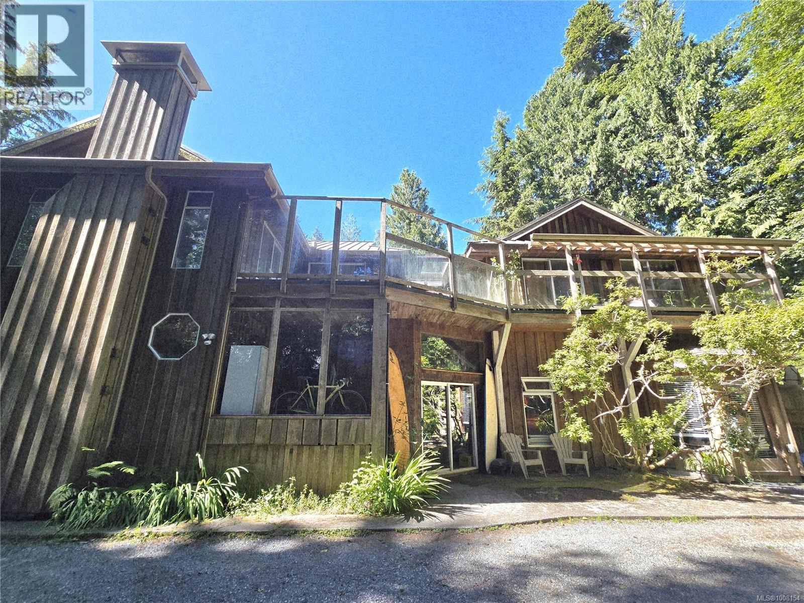 1294 Lynn Rd Property Photo 1