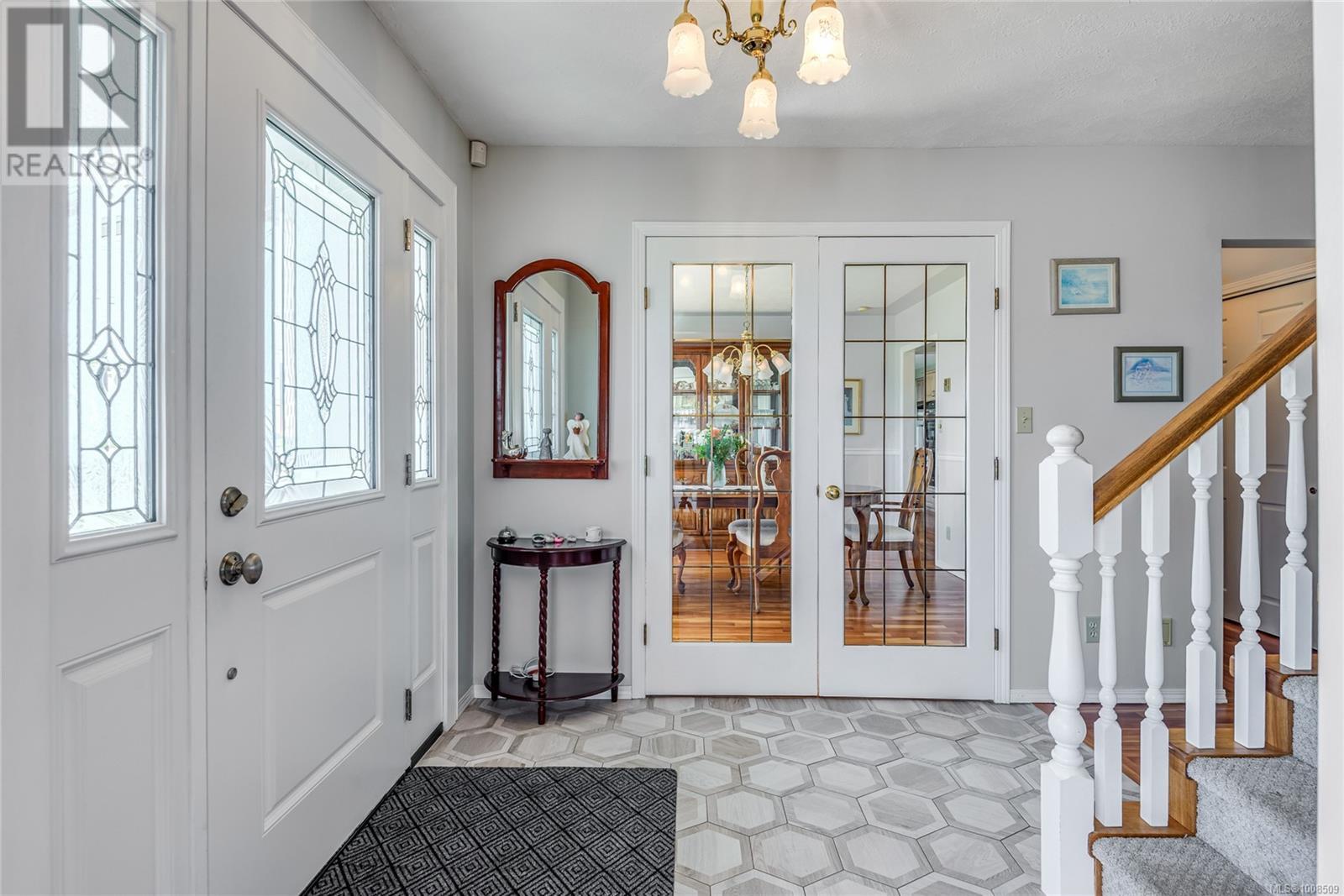 3816 South Island Highway Property Photo 5