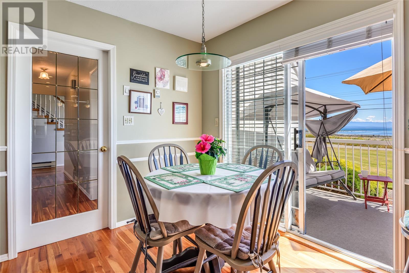 3816 South Island Highway Property Photo 12