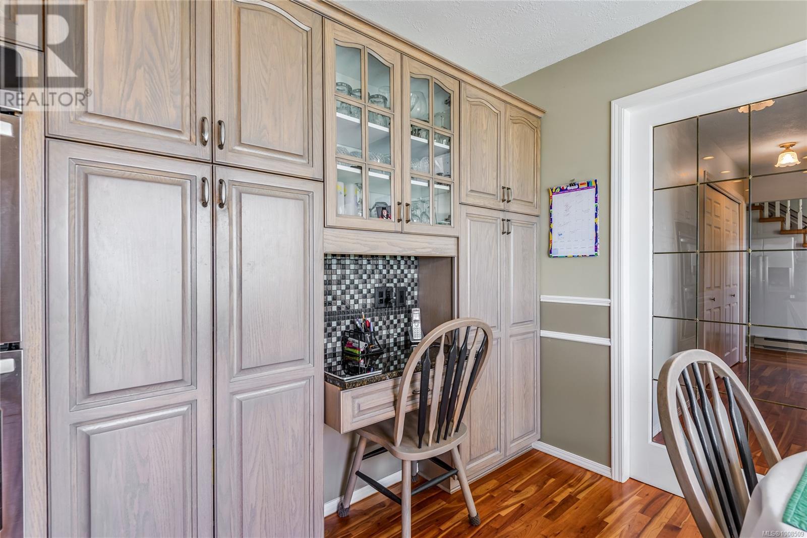 3816 South Island Highway Property Photo 17