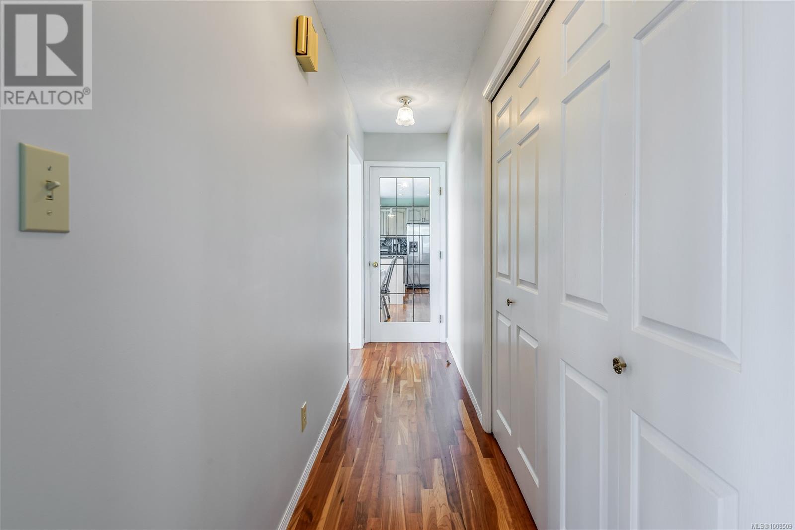 3816 South Island Highway Property Photo 27