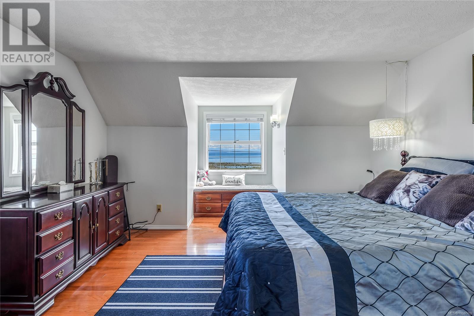 3816 South Island Highway Property Photo 31