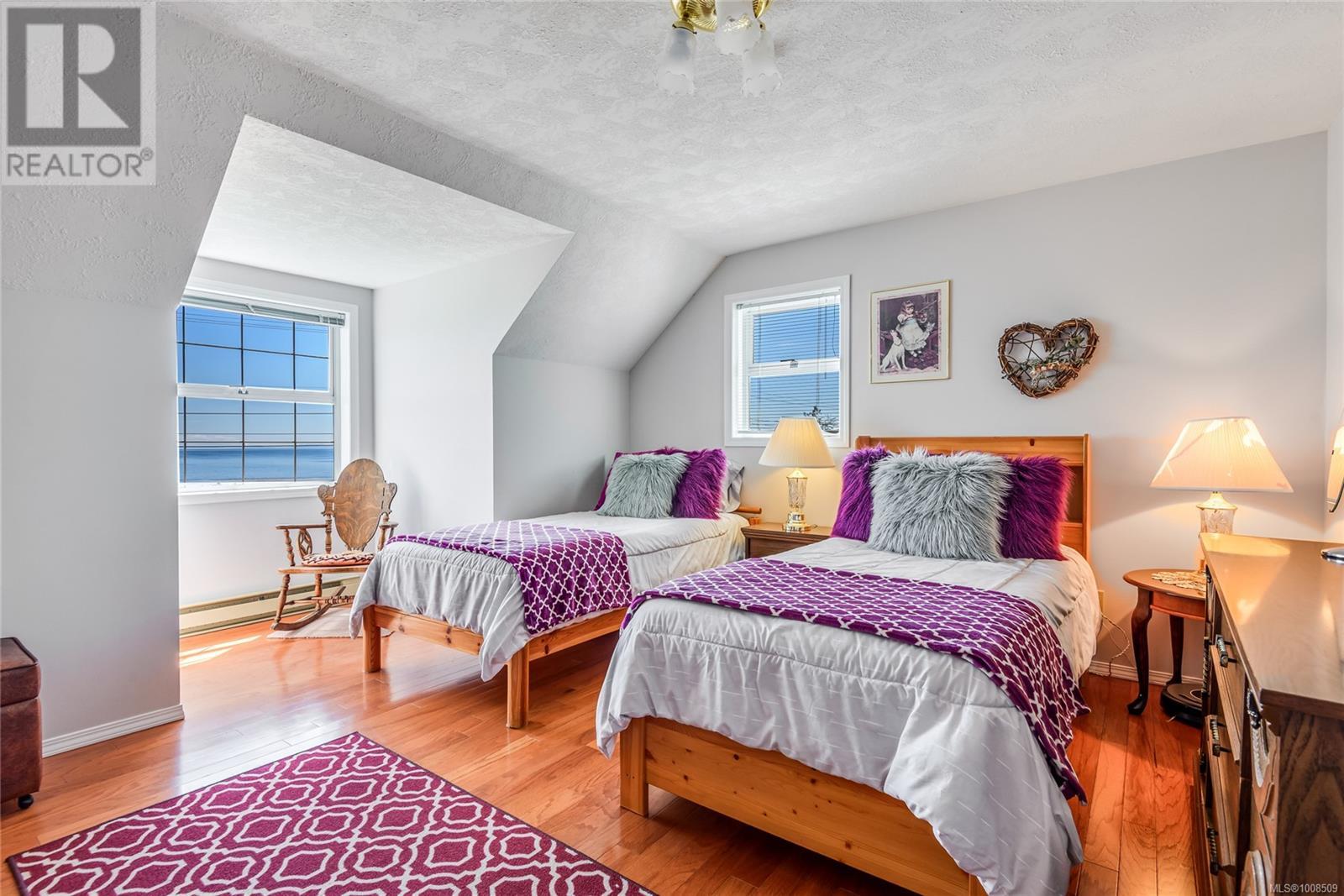 3816 South Island Highway Property Photo 37