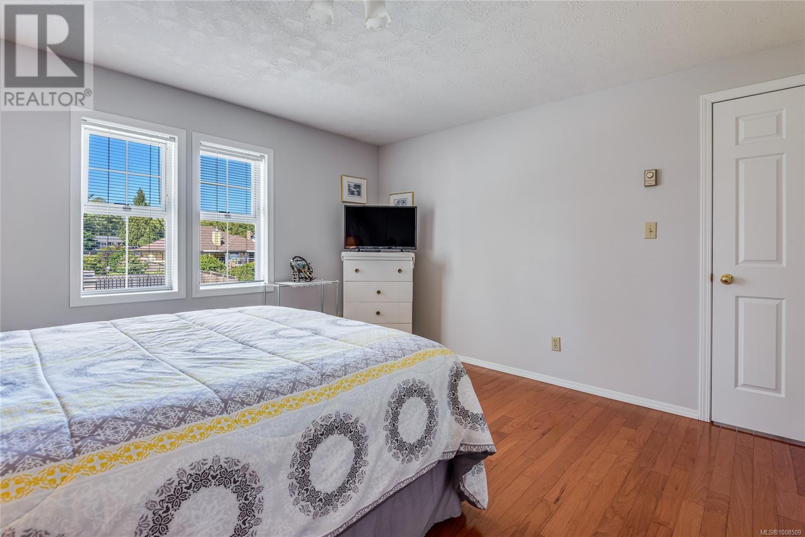 3816 South Island Highway Property Photo 44