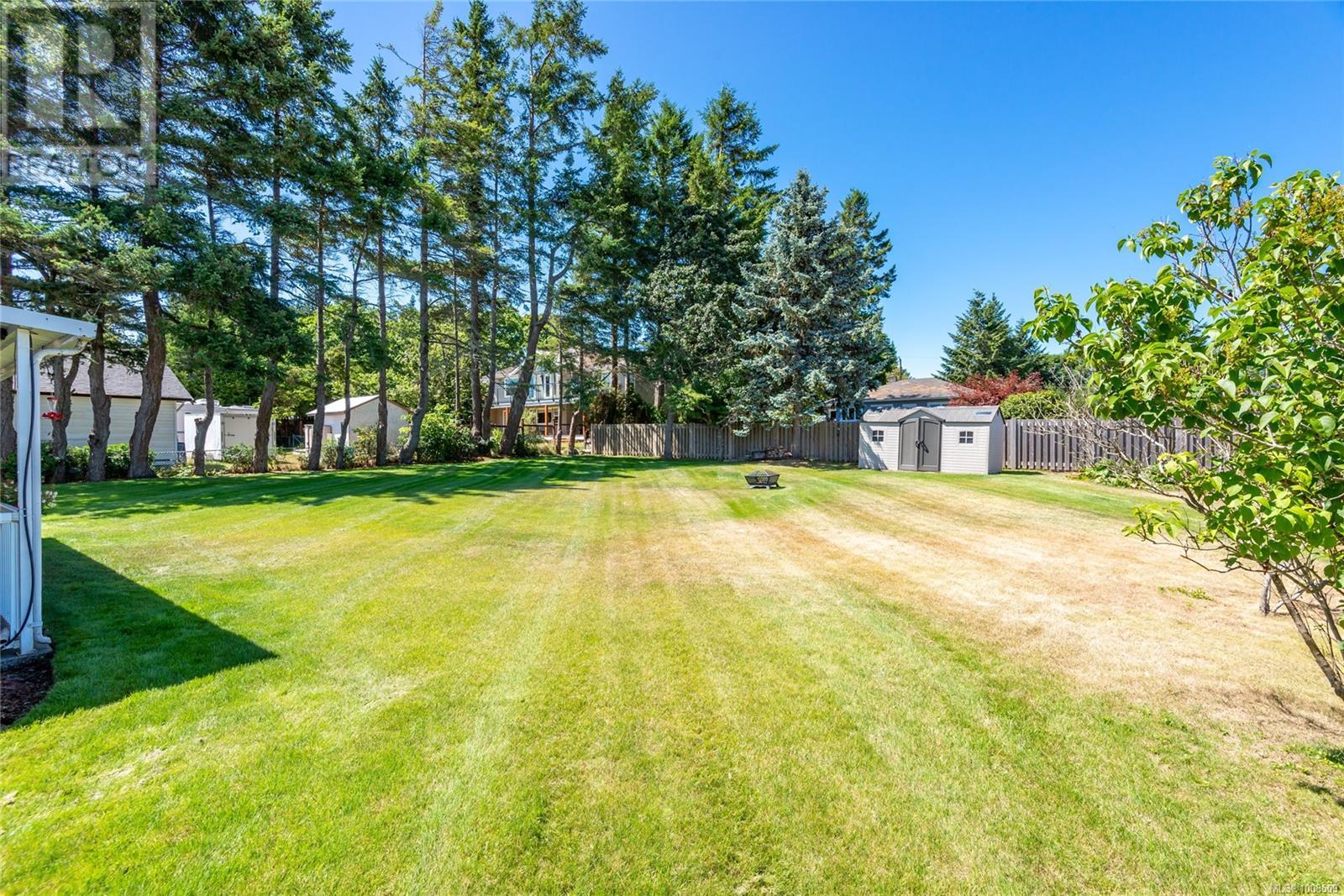 3816 South Island Highway Property Photo 62