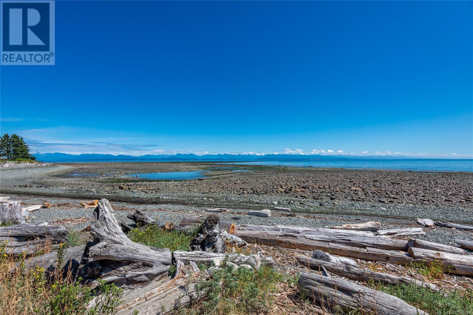 3816 South Island Highway Property Photo 69