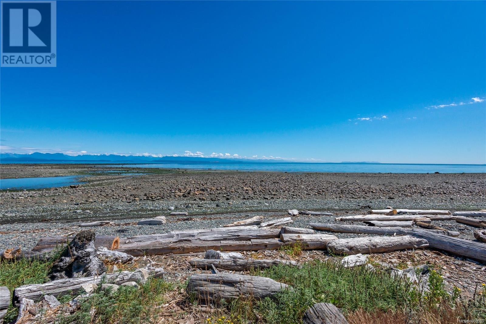 3816 South Island Highway Property Photo 70