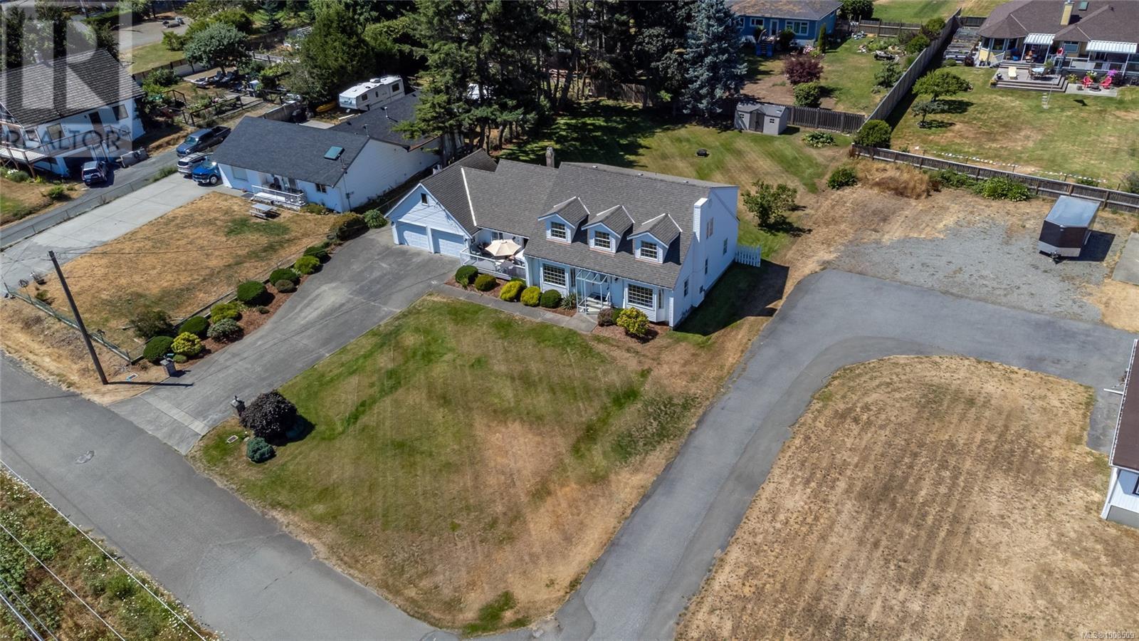 3816 South Island Highway Property Photo 79