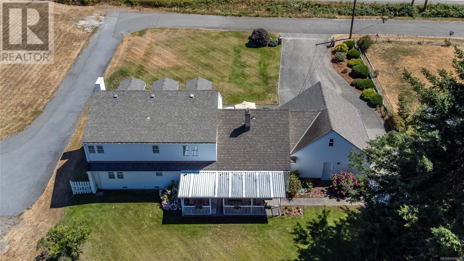 3816 South Island Highway Property Photo 82