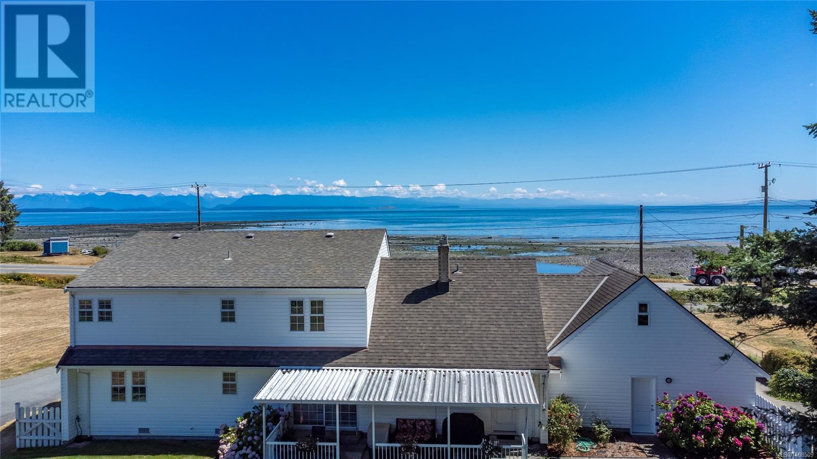 3816 South Island Highway Property Photo 86