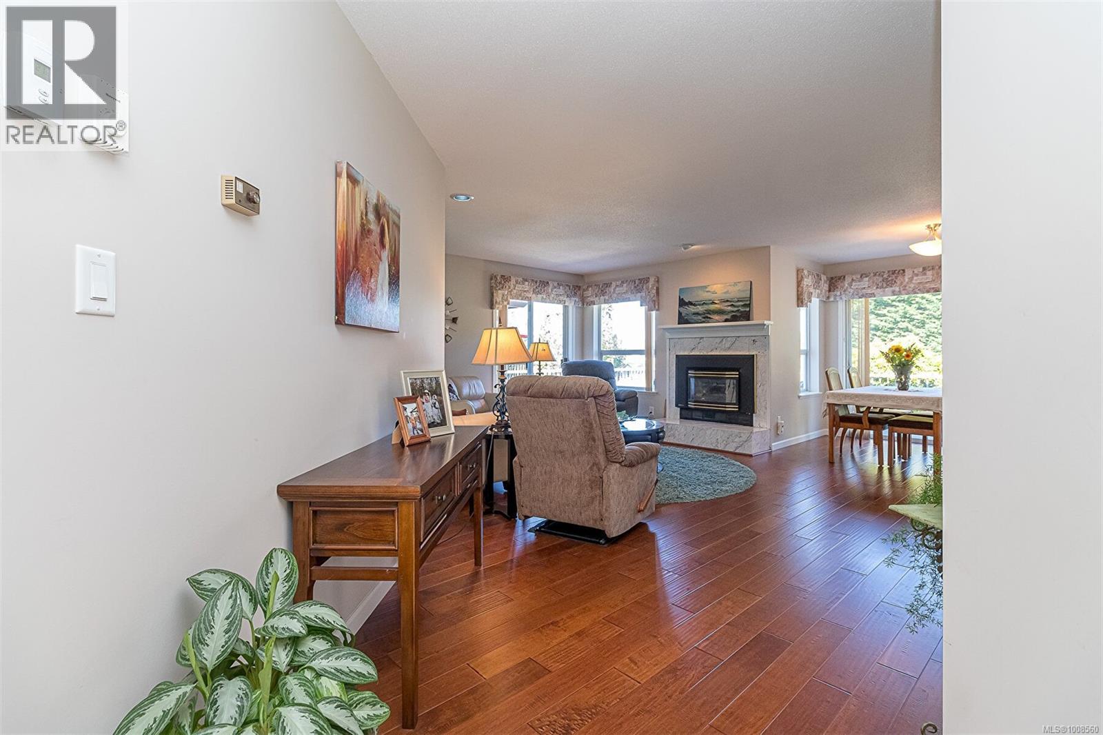 537 Fairways Place Property Photo 10