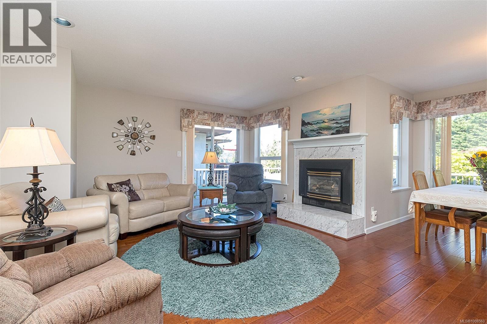 537 Fairways Place Property Photo 12