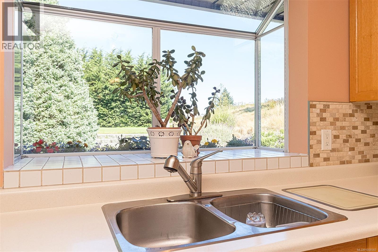 537 Fairways Place Property Photo 22